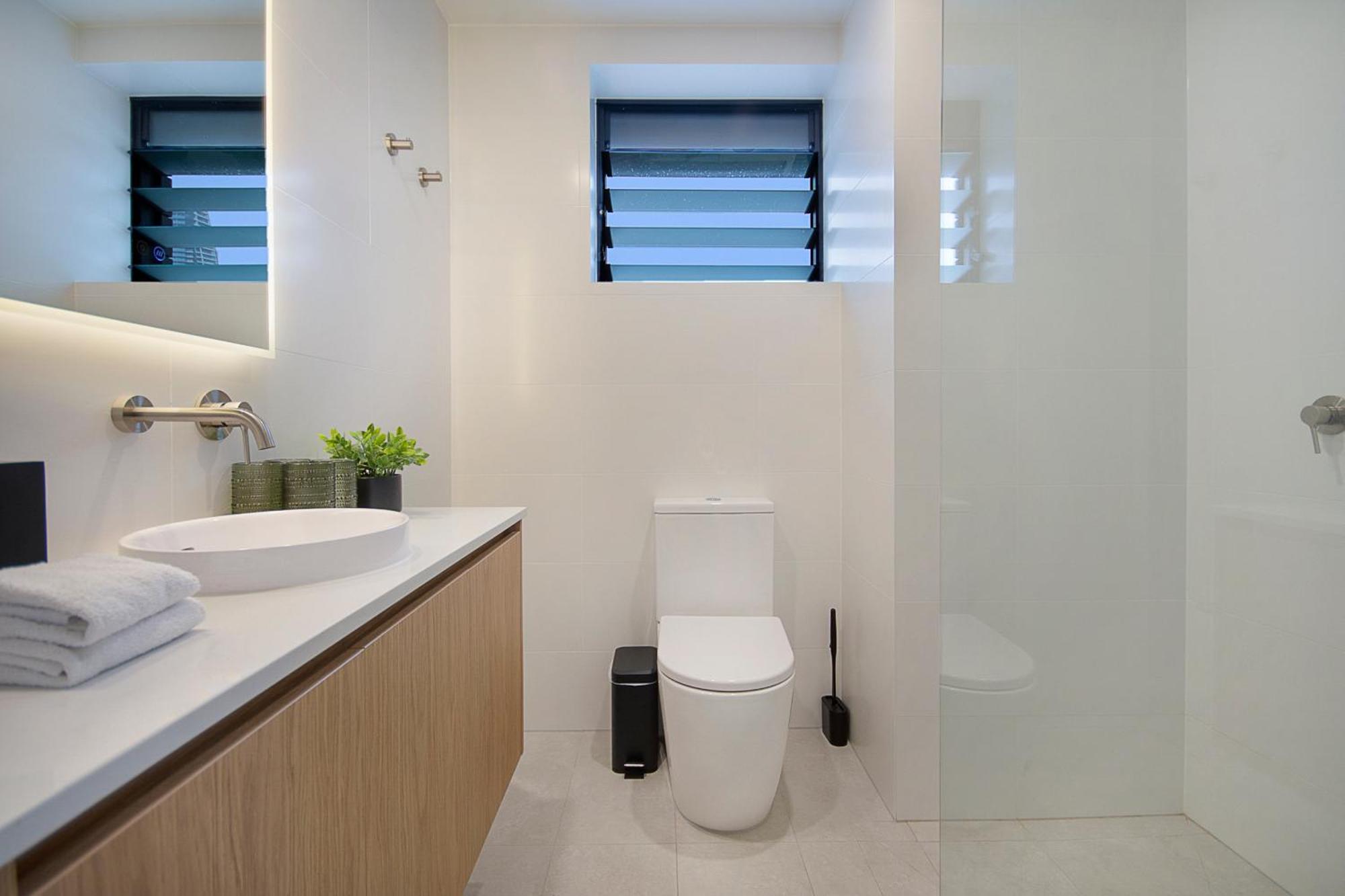 The Shores Surfers Paradise Apartment