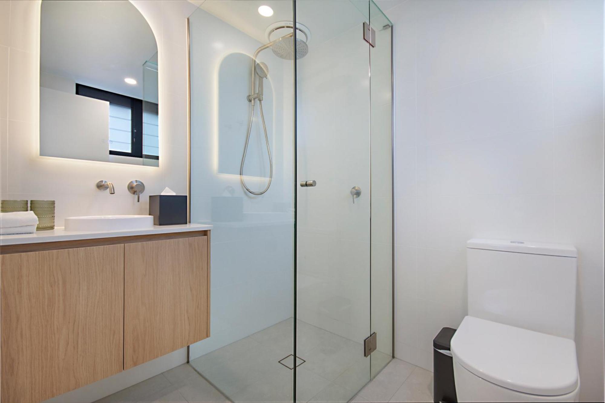 The Shores Surfers Paradise Apartment *
