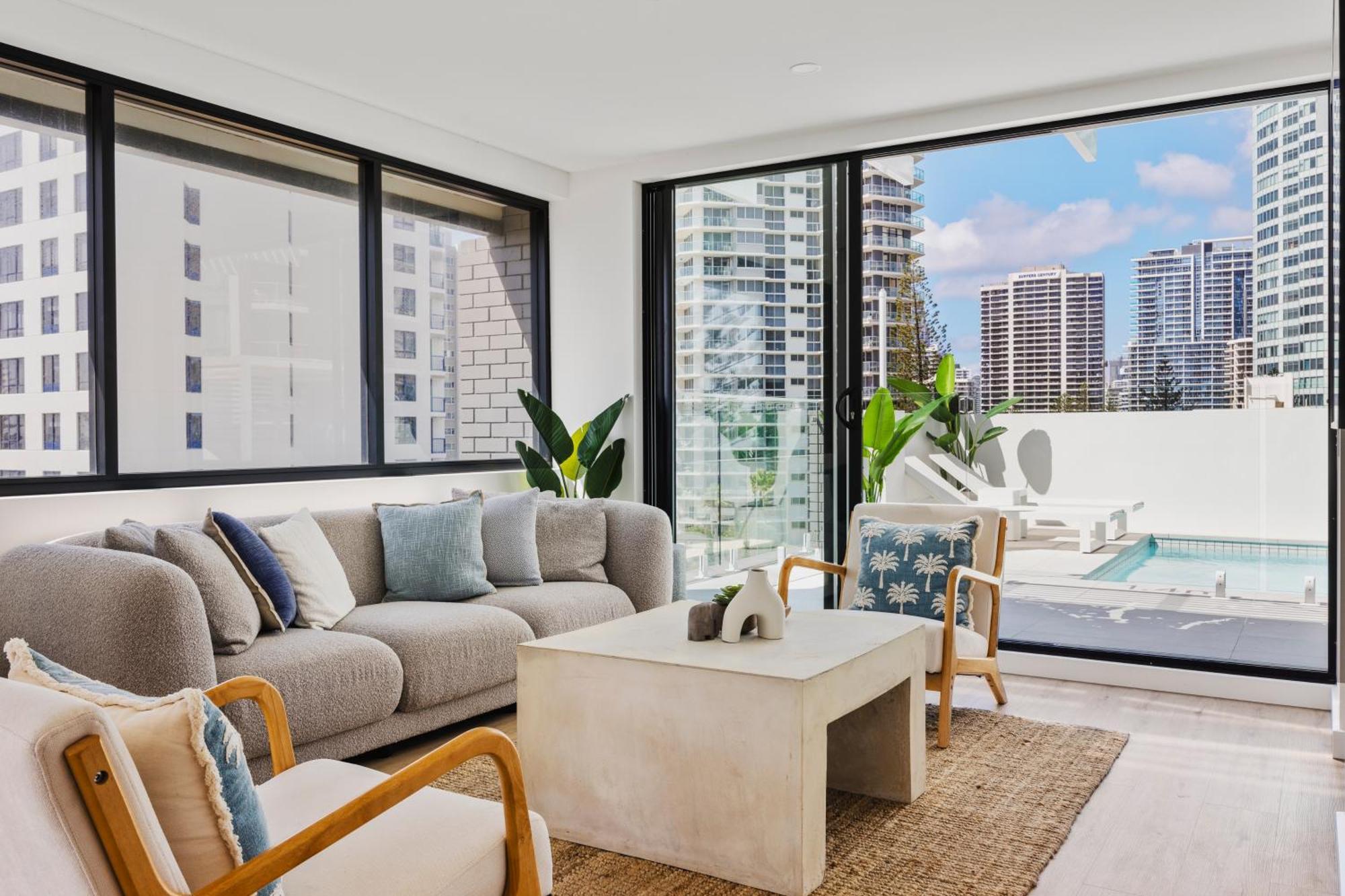 The Shores Surfers Paradise * Gold Coast