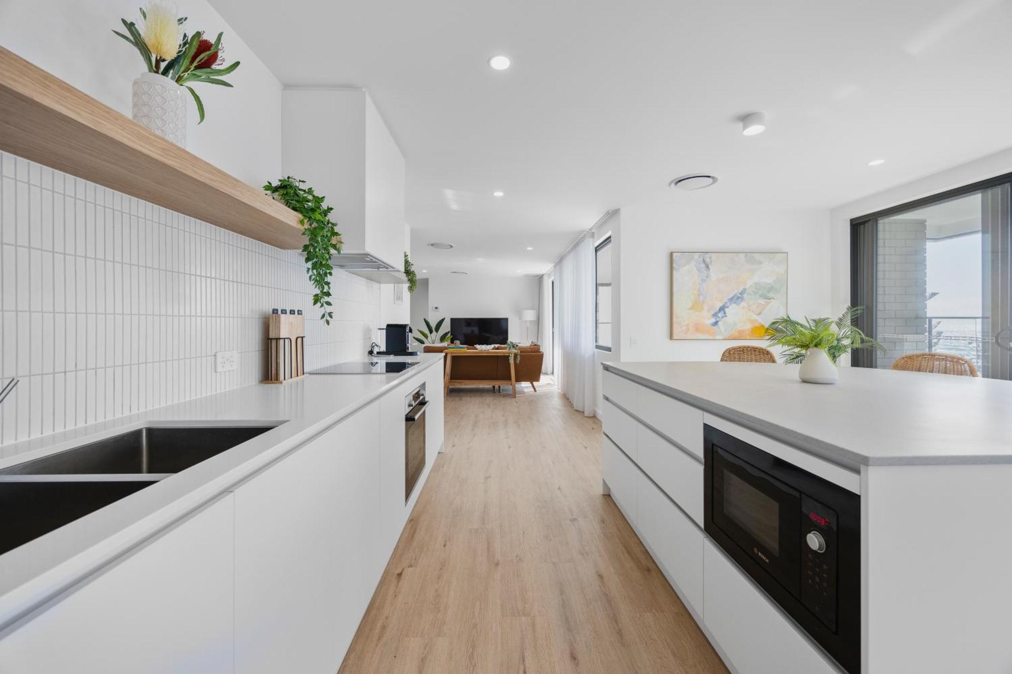 The Shores Surfers Paradise Apartment