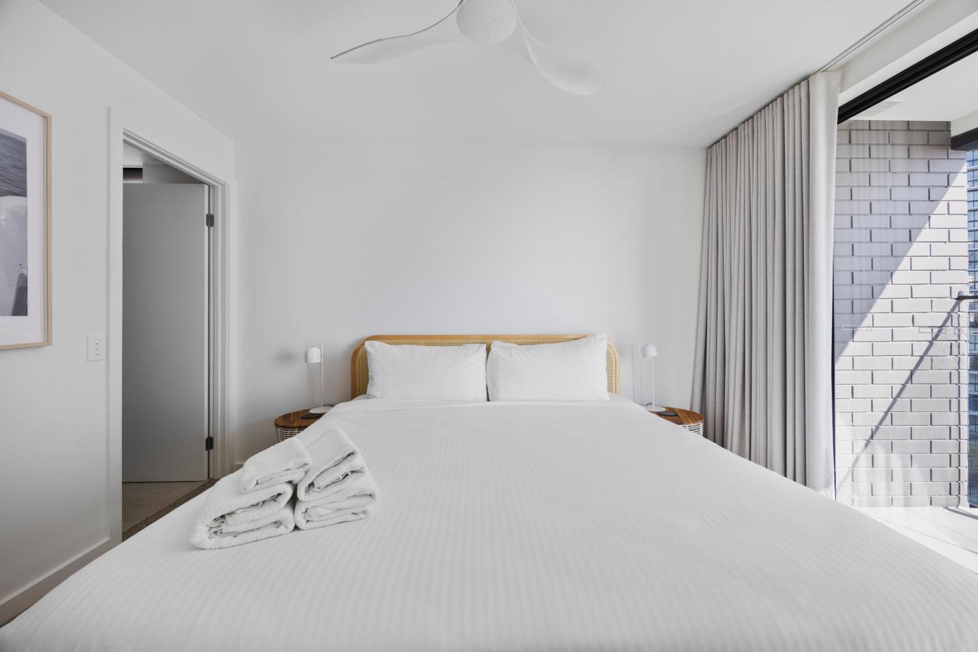 The Shores Surfers Paradise Apartment Gold Coast